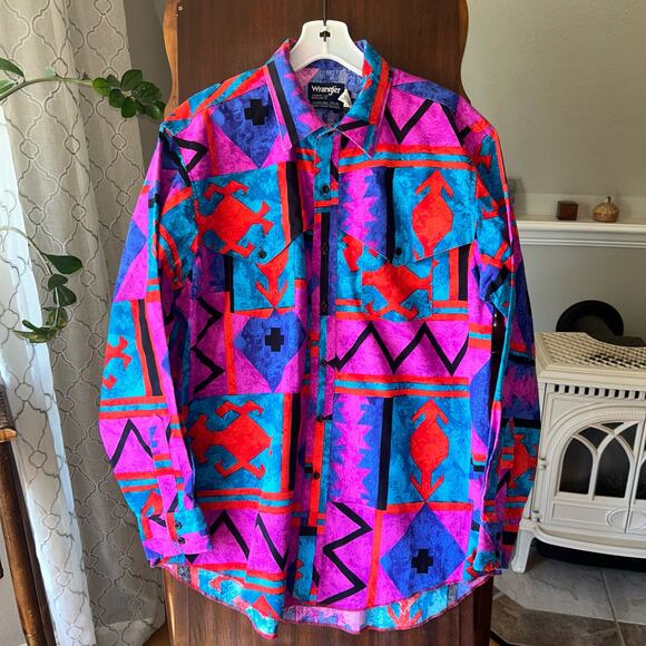 Wrangler Other - Wrangler Vintage Geometric Button-Down Brushpopper shirt